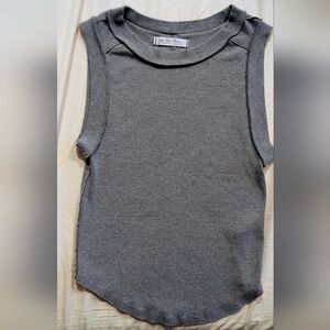 We the Free Kate Tee Size Small Gray Ribbed EUC